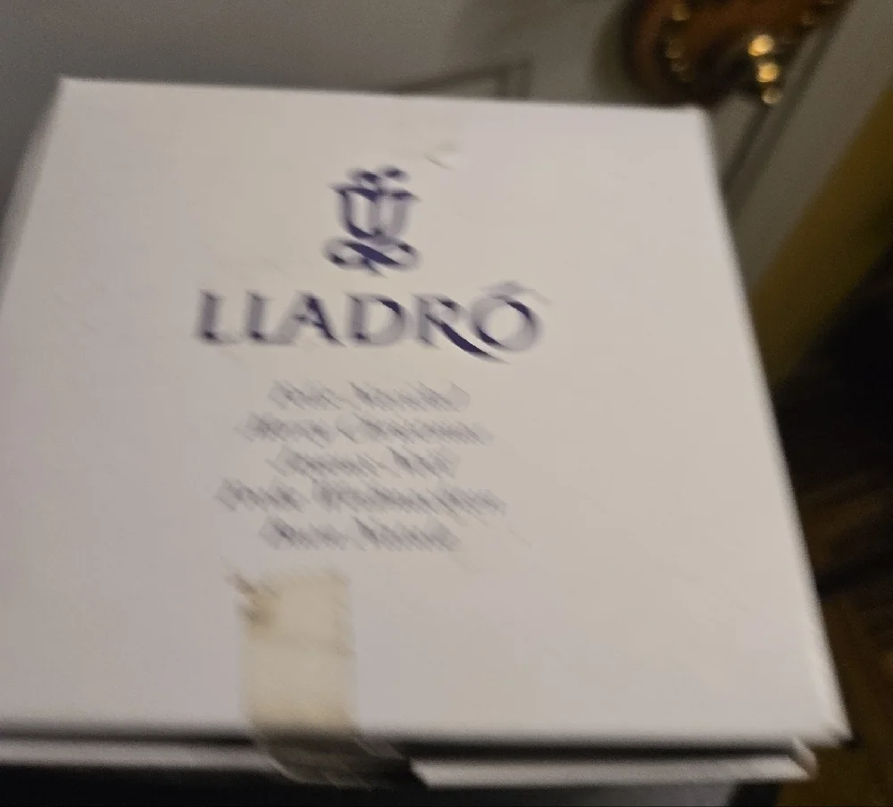Lladro 1995 Merry Christmas White Crystal Bell in Box - Picture 3 of 12